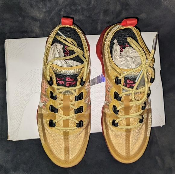Nike Vapormax "Crimson Gold," NWT, Vintage Nike - Picture 4 of 14